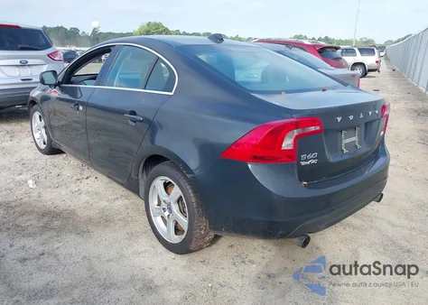 2013 Volvo S60 T5/T5 Platinum/T5 Premier/T5 Premier Plus from USA, damaged, VIN YV1612FS1D2187023